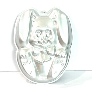 Vintage 1987 Wilton Sunny Bunny cake pan